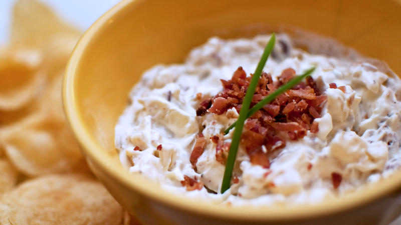 Bacon and onions dip