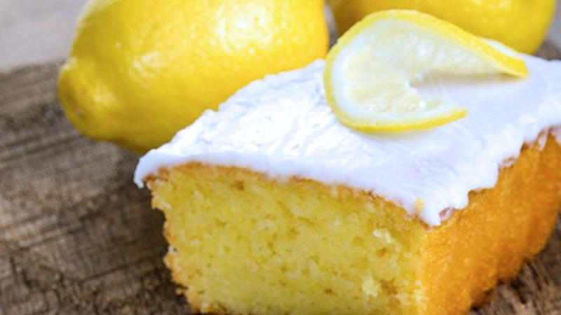 Light lemon fruitcake