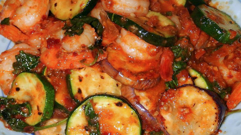 Prawn and vegetable curry
