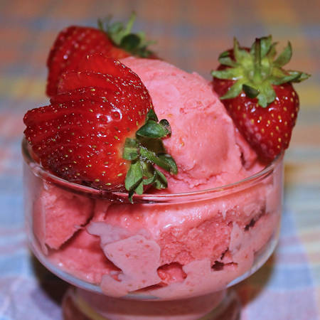 Strawberry and honey ice cream